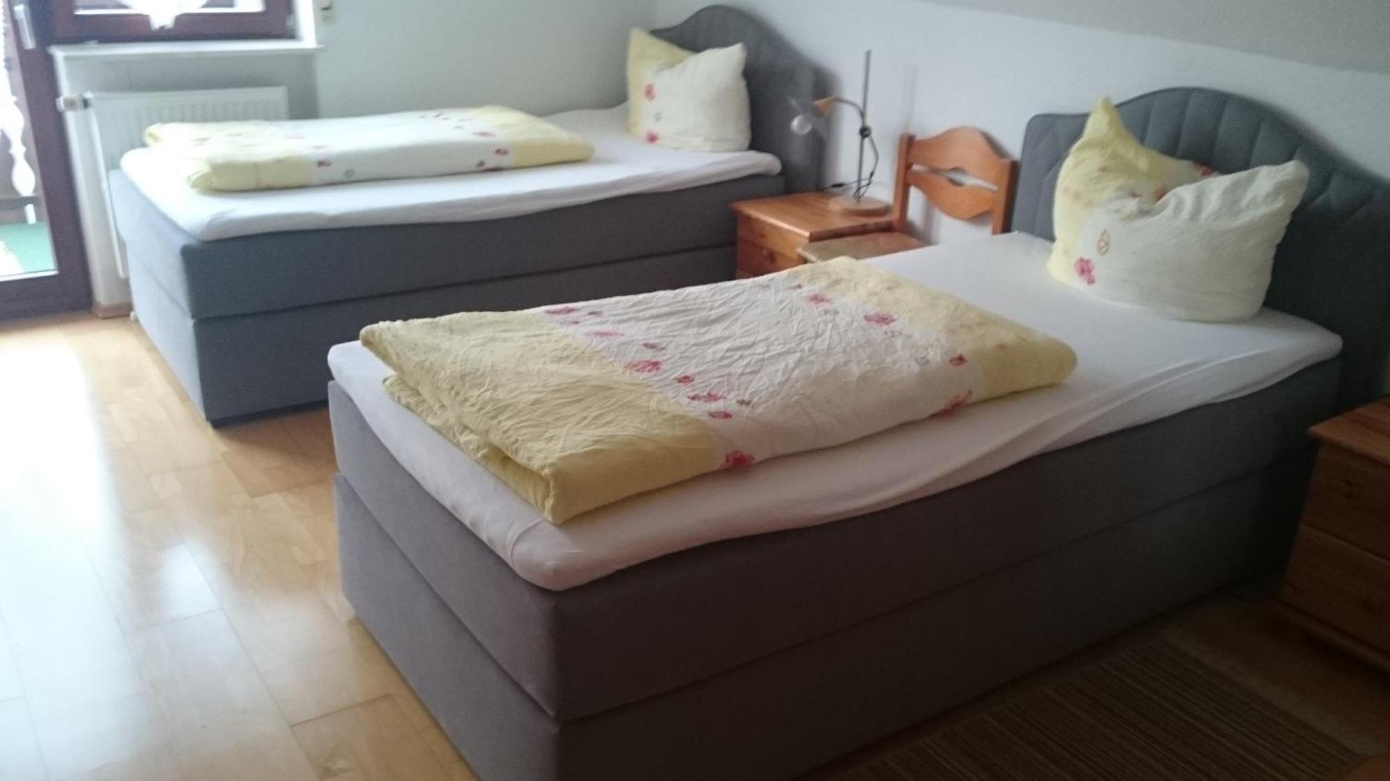 Ferienwohnung Serr เลาฟ์ ภายนอก รูปภาพ